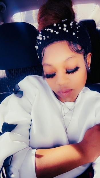 Serenity , 25  female escort, Tri-Cities