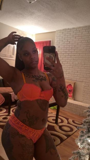 Diamond, 30  female escort, Tri-Cities
