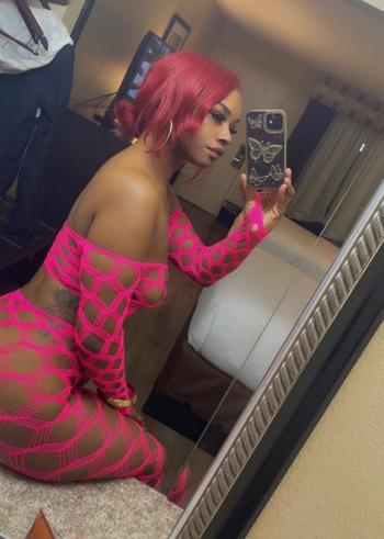 Passion, 25  female escort, Tri-Cities