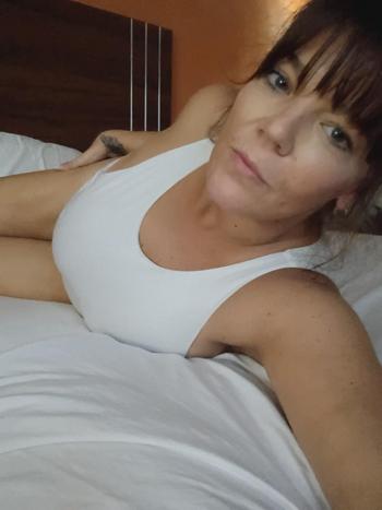 Mars , 38  female escort, Tri-Cities