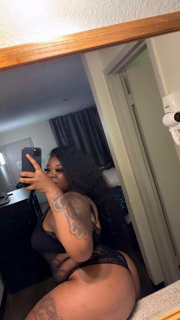 470-548-9741, 22  female escort, Tri-Cities