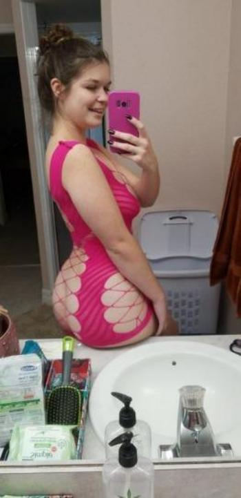4235369959, female escort, Tri-Cities