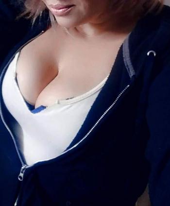 4233669309, female escort, Tri-Cities